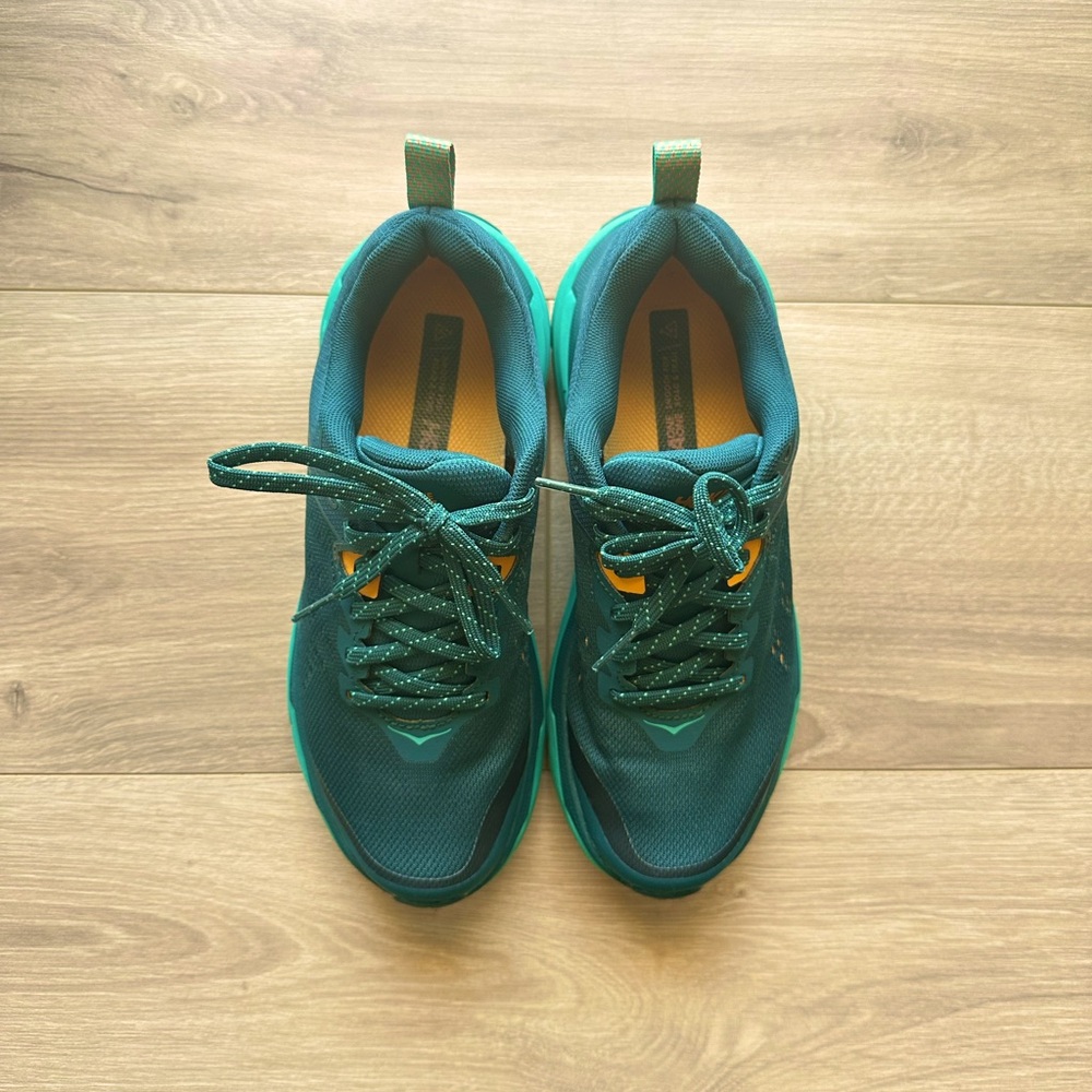 Hoka One Challenger ATR 6